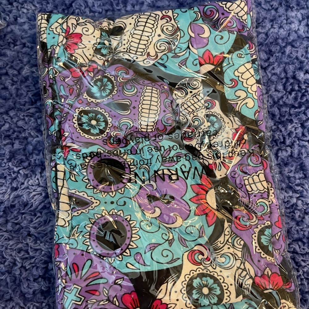 NWT in Bag buttery soft TC leggings - Picture 15 of 16